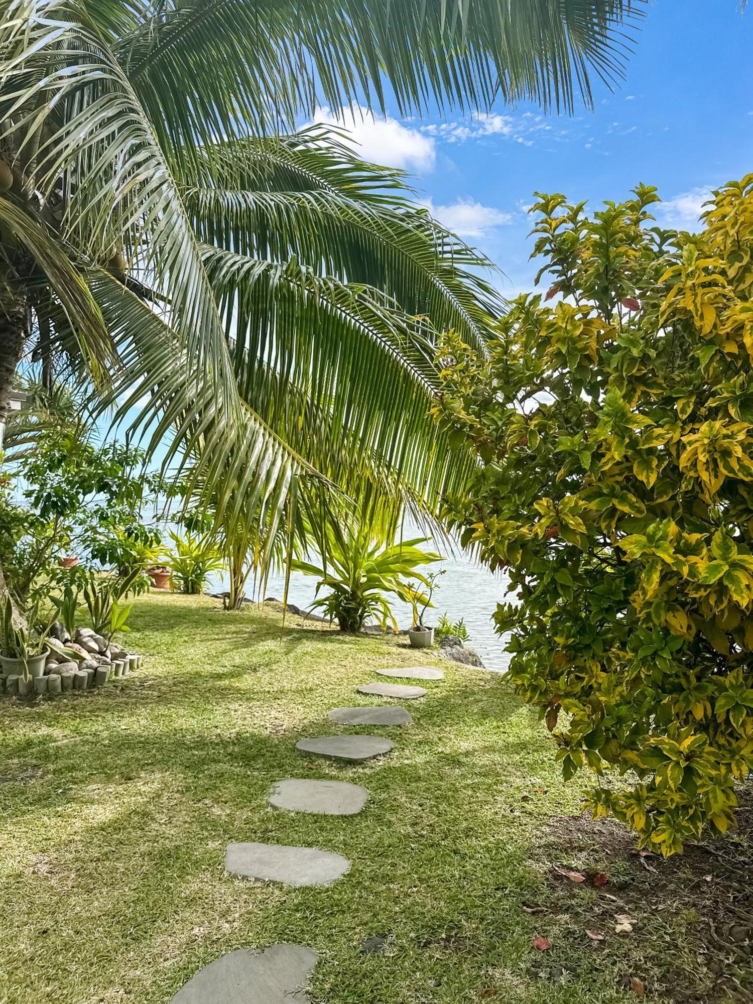 O'Coco Bungalow- Breathtaking Waterfront Views, Endless Memories Paea ภายนอก รูปภาพ